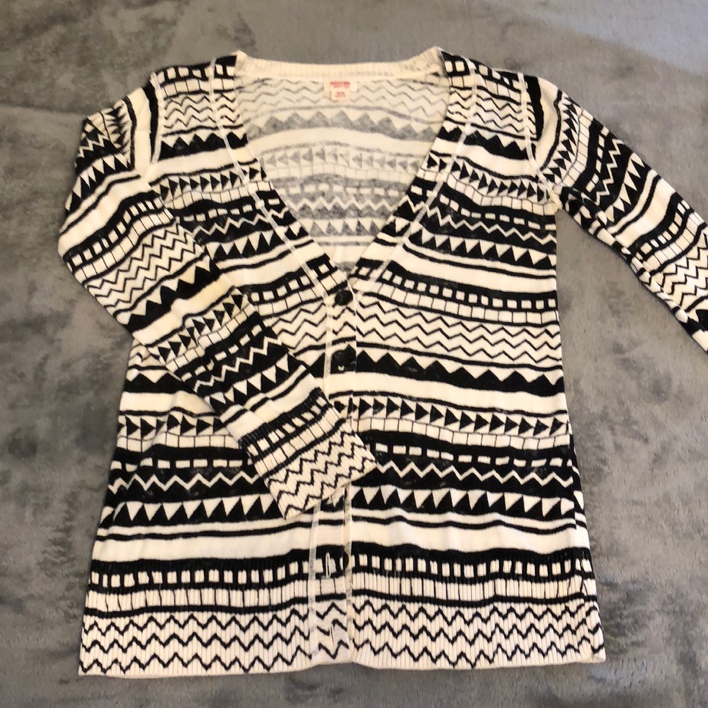 Black & cream tribal print cardigan